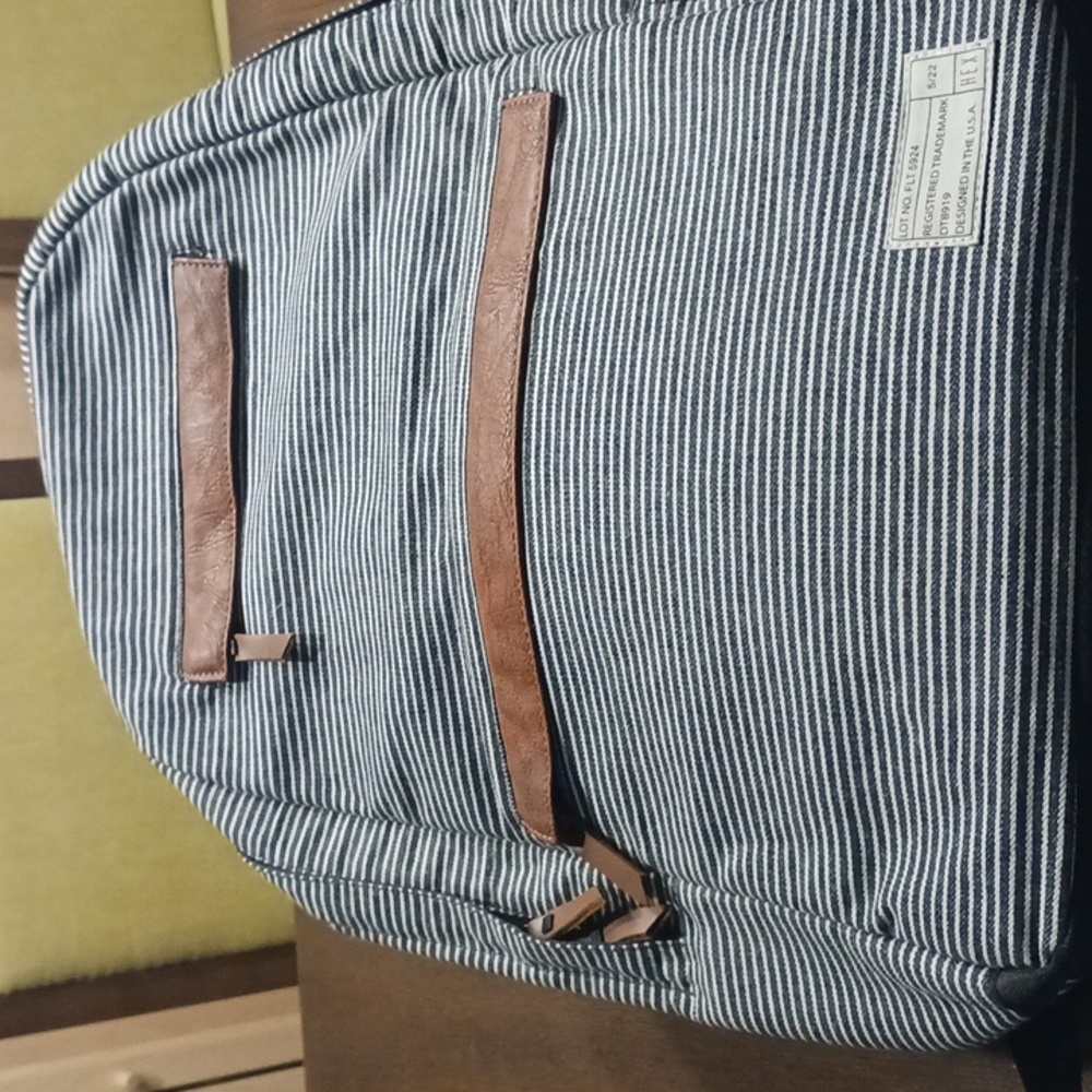 Backpack - Picture 3 of 3